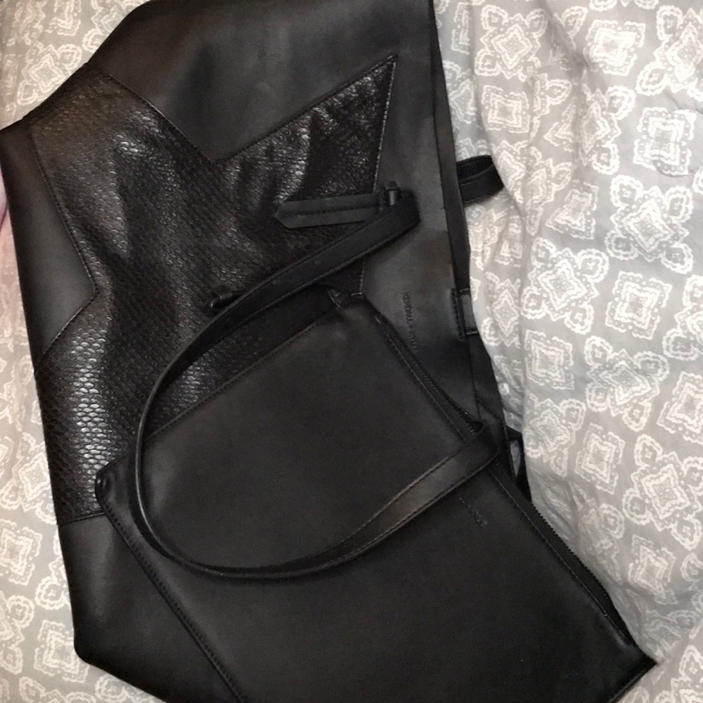 KENDALL KYLIE JENNER BAG PURSE MAKEUP TOTE LEATHER